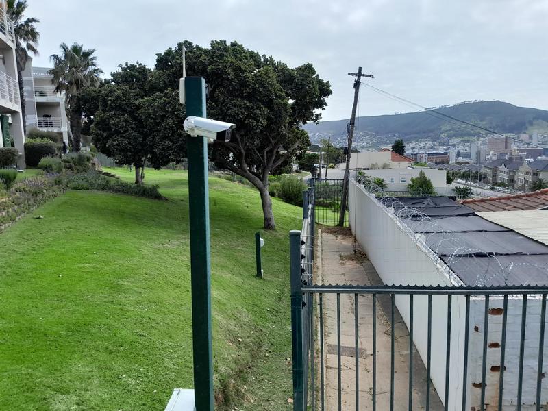 To Let 1 Bedroom Property for Rent in Vredehoek Western Cape